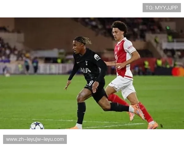 法甲马赛红牌时刻：马赛队员在比赛中的红牌时刻与影响